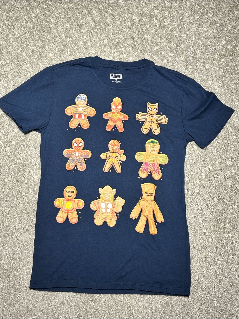NWOT S Marvel Holiday Tee